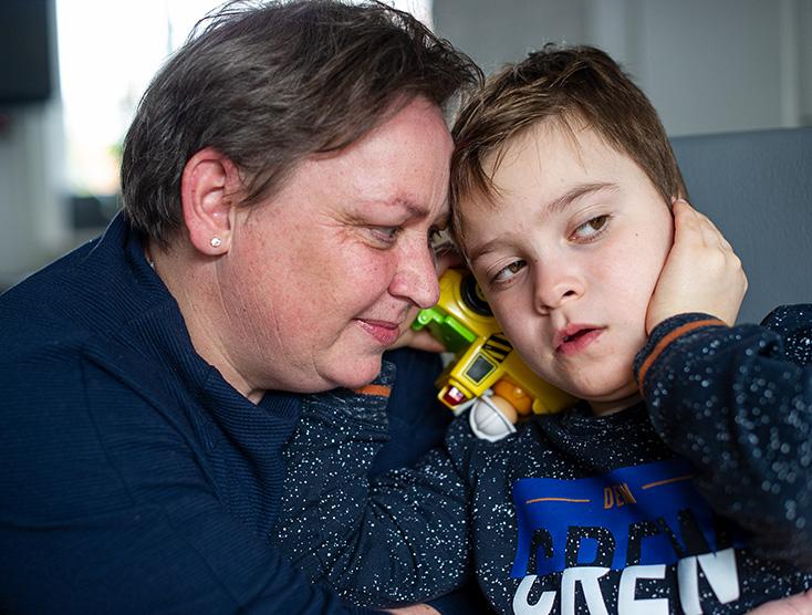 Moeder Marjan en Gideon